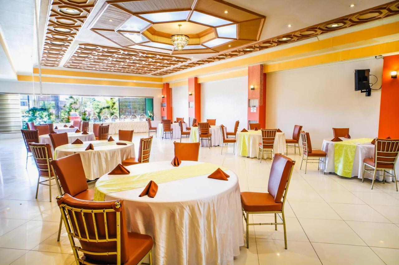 Hotel Valencia Bagian luar foto