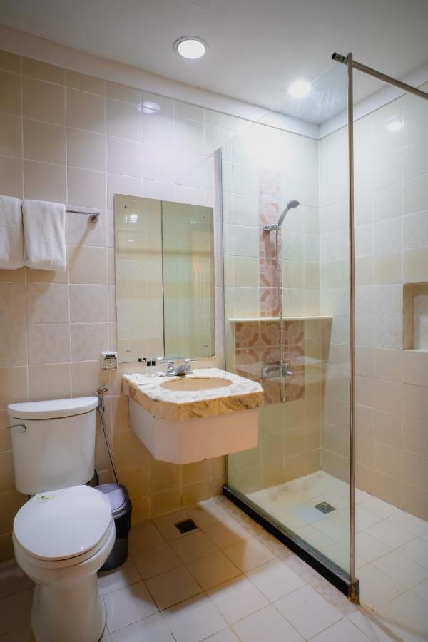 Hotel Valencia Bagian luar foto