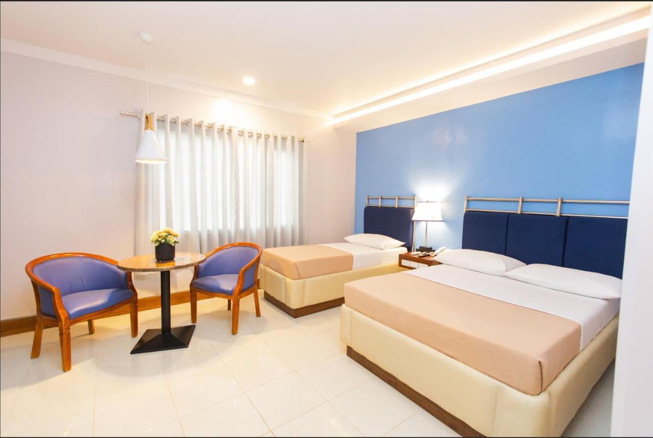 Hotel Valencia Bagian luar foto