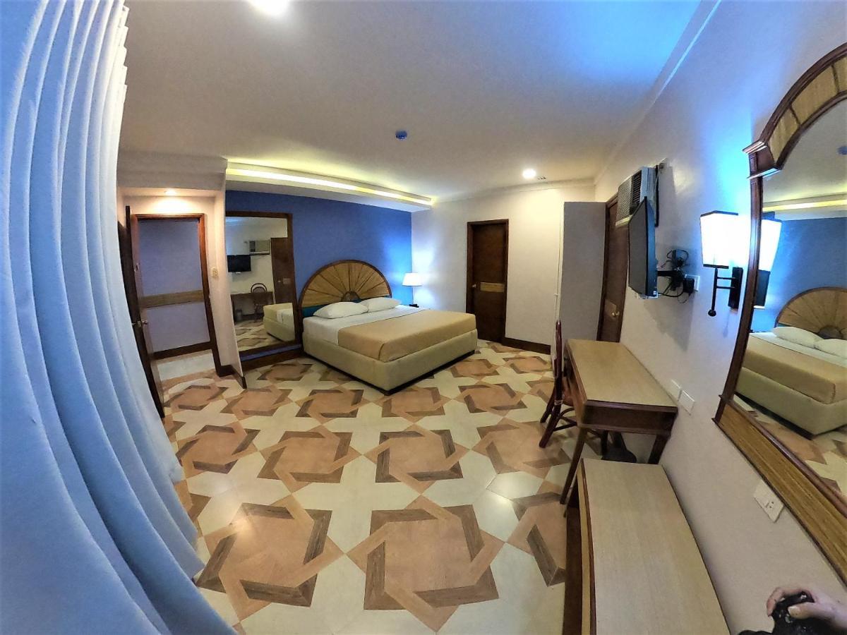 Hotel Valencia Bagian luar foto